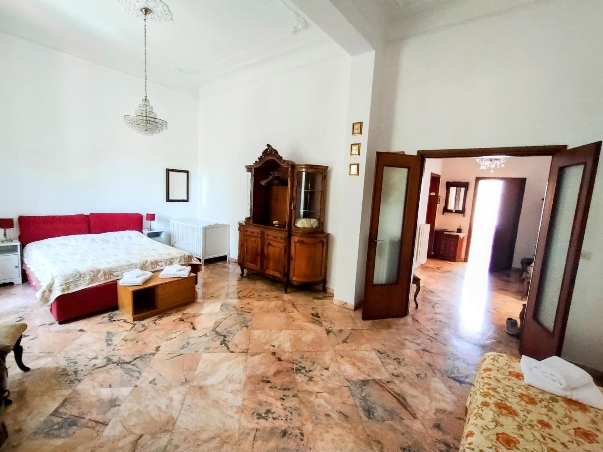 Gabry'S Home Three-Bedroom Big Apartment Near City Center & Train Station To Pisa And Florence & Ferries To Sardegna Corsica Ливорно Экстерьер фото